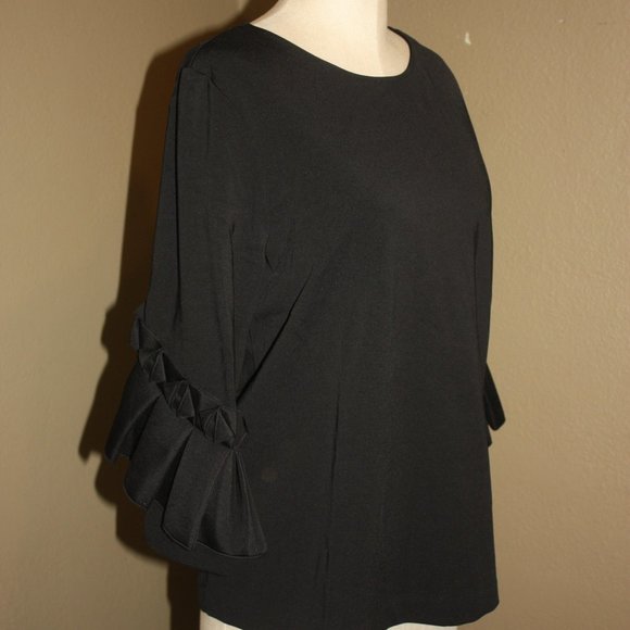 COS BLACK SHIRT TOP WITH BEAUTIFUL DETAIL ON THE SLEEVES - MEDIUM 4 6 - Picture 2 of 5